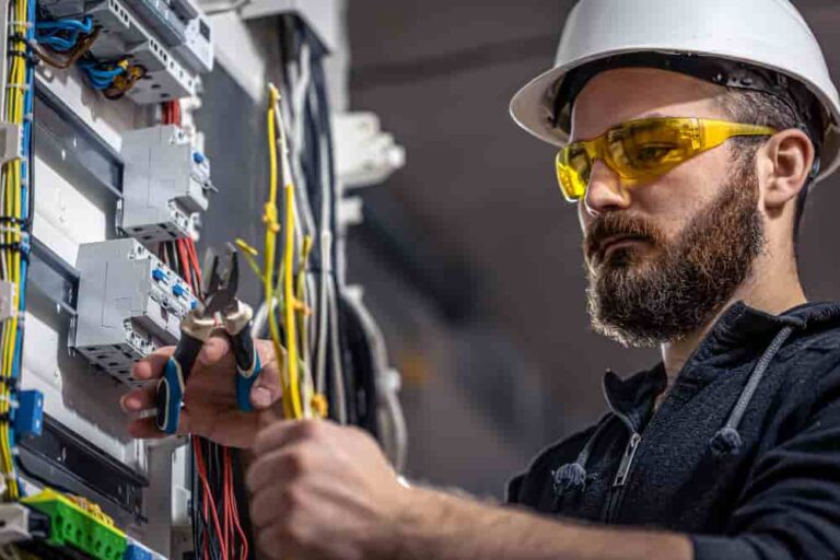Journeyman Electrician Salary 2026