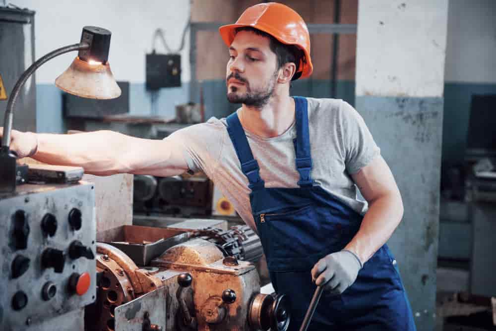 how to become a millwright